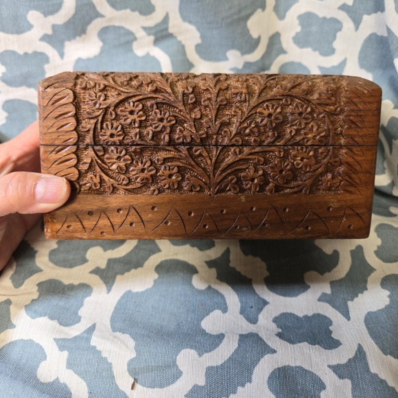 Vintage intricate hand carved inlayed nesting wood boxes - Picture 4 of 12